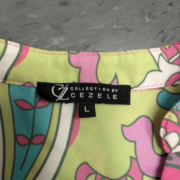 Colorful Paisley Women's Blouse - Picture 2 of 3